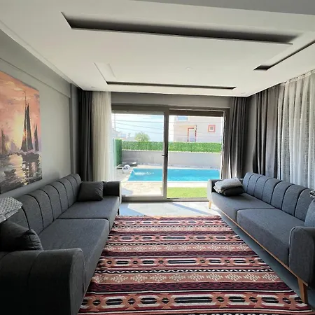 Ruezgar With Private Pool Generation Willa Kusadası