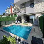 别墅 Ruezgar With Private Pool Generation 库萨达斯