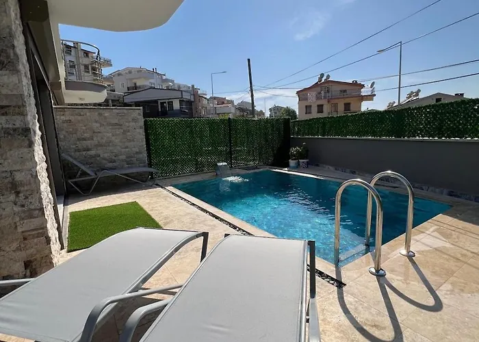 Βίλα Villa Ruezgar With Private Pool Generation *