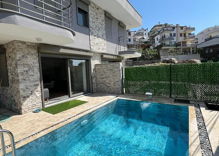 Villa Ruezgar With Private Pool Generation Κουσάντασι