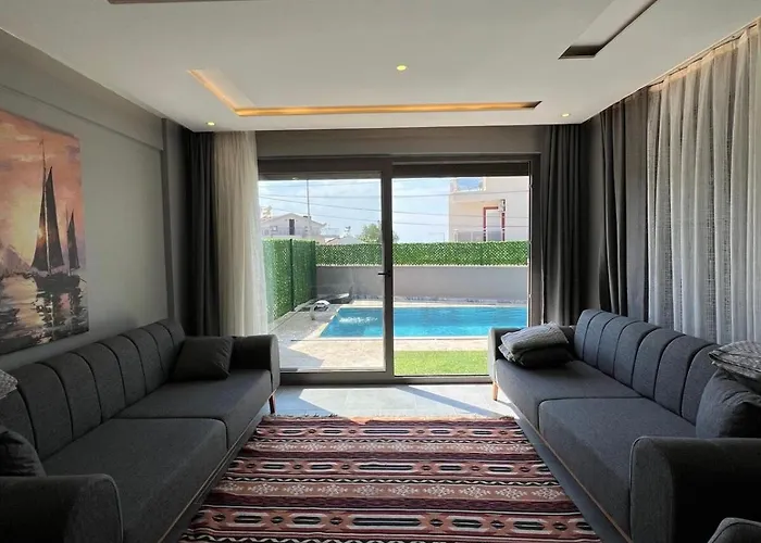 Villa Ruezgar With Private Pool Generation Βίλα Κουσάντασι